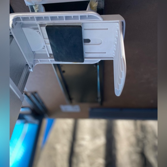 Humanscale CPUHolder - Picture 4 of 11